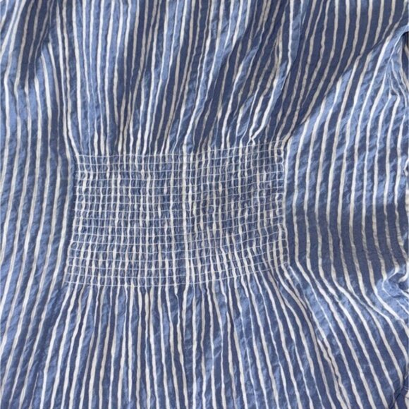 White House Black Market Blue & White Stripe Seersucker Ruffle Sleeve Blouse-Siz - Picture 8 of 8
